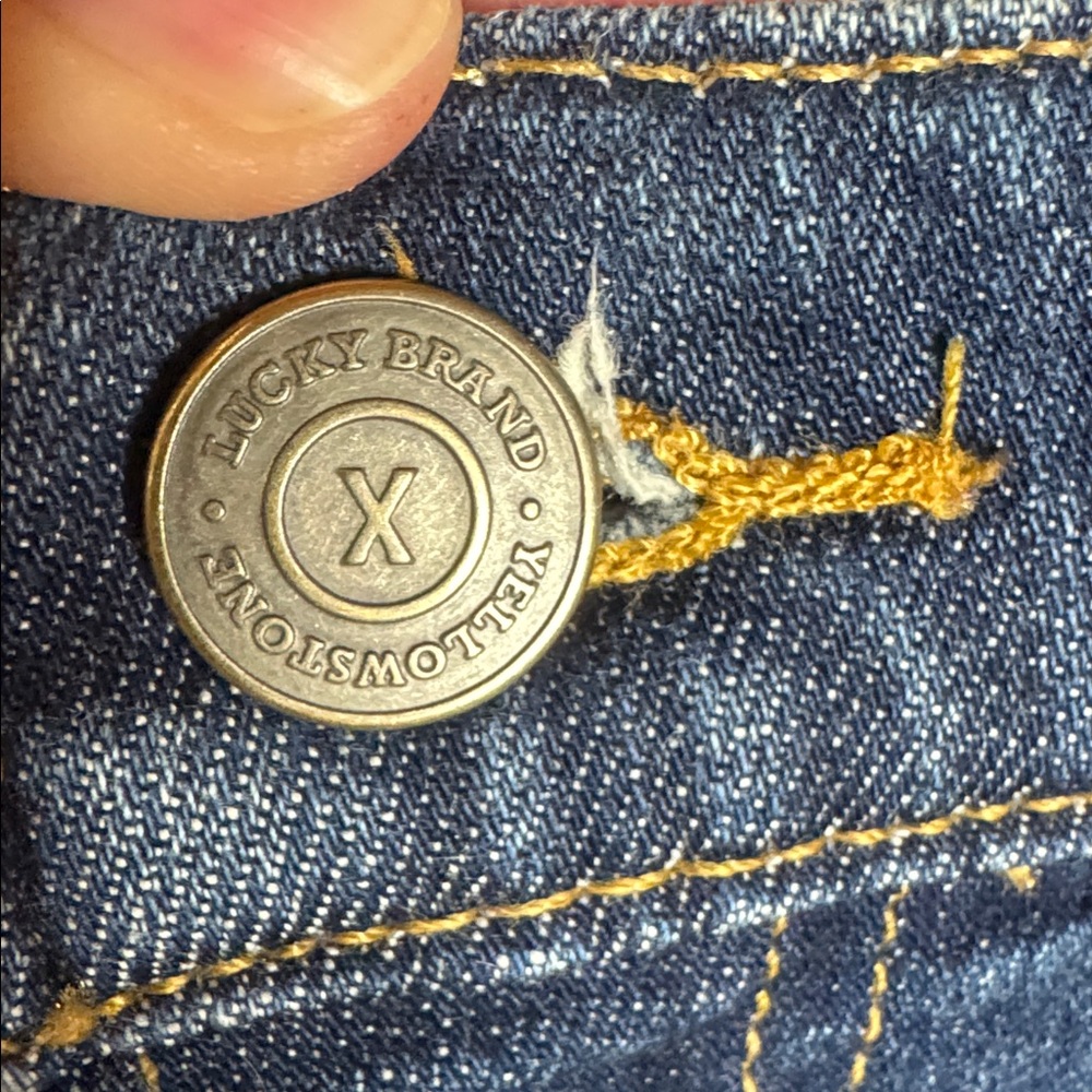 Yellowstone x Lucky Brand Sweet Mid Rise Straight Jeans Size 6 Bethany Wash Blue - Picture 9 of 15